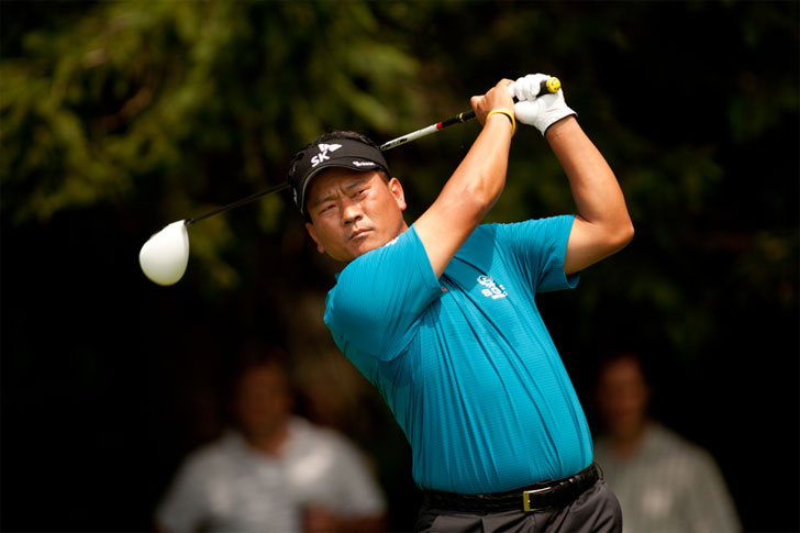 K.J. Choi in action K.J. Choi in action