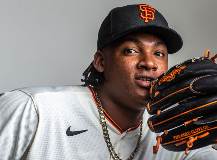 Melvin Adon of Giants Melvin Adon of Giants