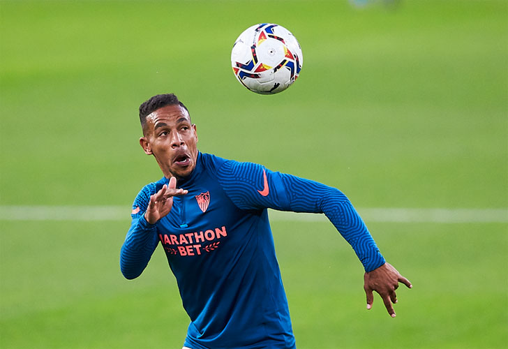 Sevilla midfielder Fernando Sevilla midfielder Fernando